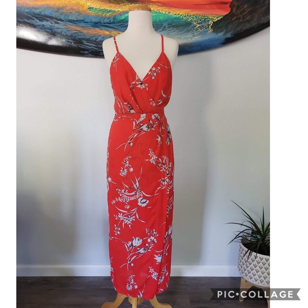 Dress Forum Surplice Floral Print Dress - Picture 2 of 8